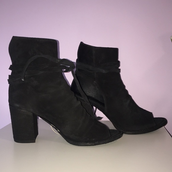 Officiene Creative Sandals - Picture 9 of 15